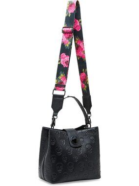 Chic Skull Boss Bucket Bag | Trendy Handbag | Stylish Accessory for Fashion